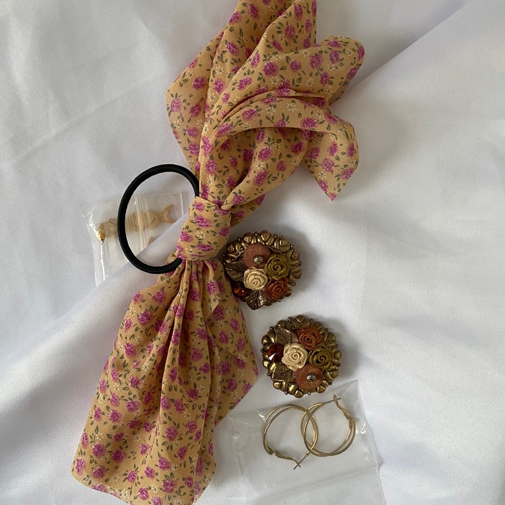 💕Last one Influencer Floral Hair Tie Scrunchies - Picture 5 of 6